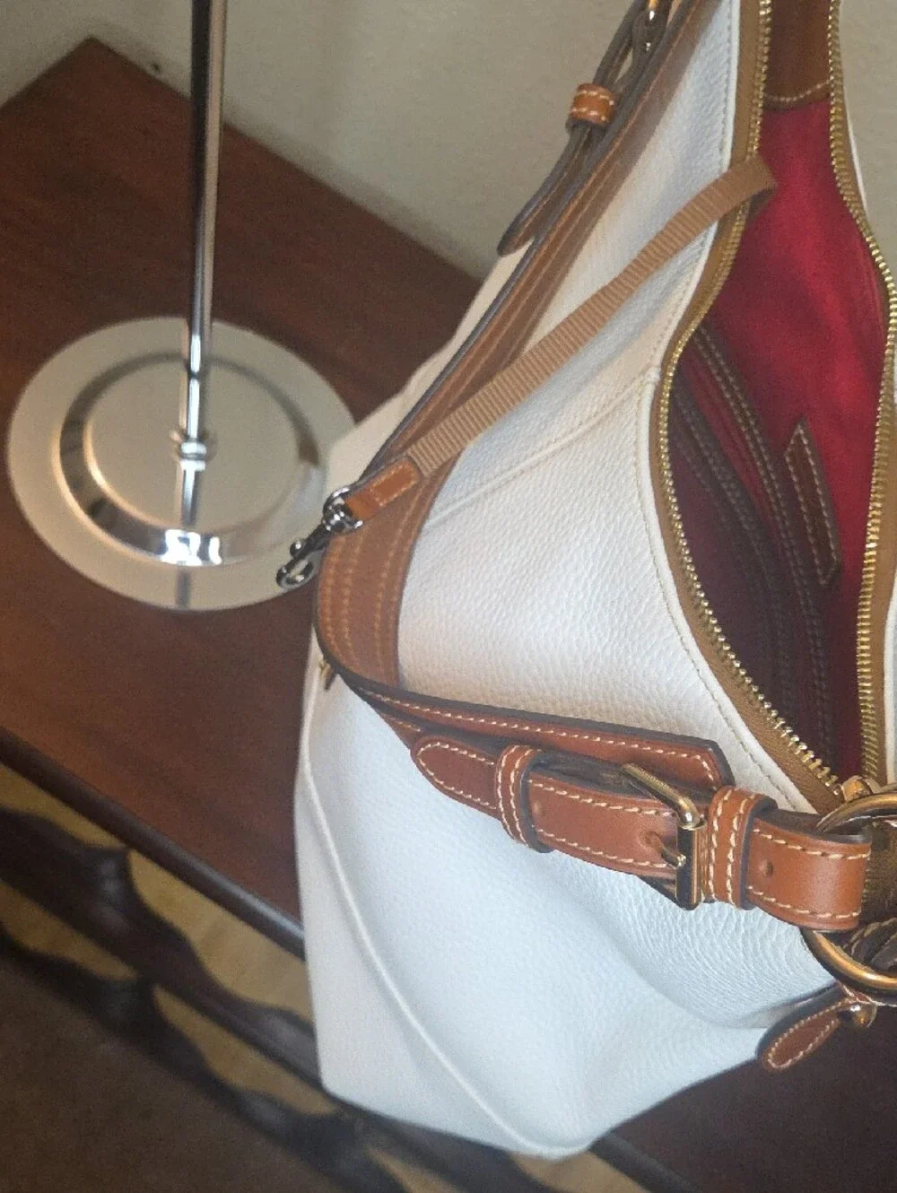Sale! NWOT Dooney & Bourke White Pebble Leather Shoulder Bag with Brown strap. - Picture 10 of 13